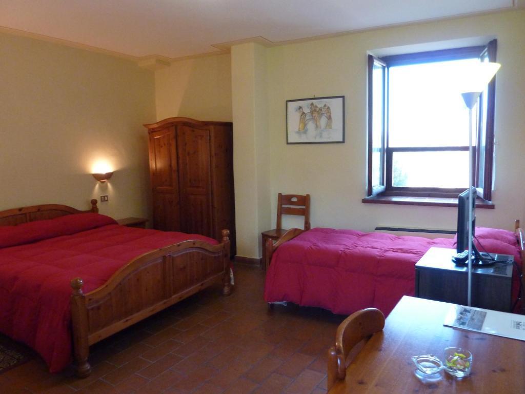 Hotel La Rocca Narni Pokój zdjęcie